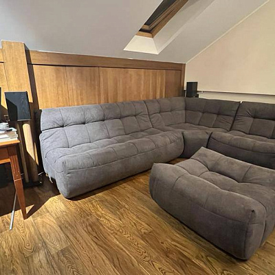 Мягкий модульный диван для гостиной: отзыв о уюте с фото и рейтингом 5/5